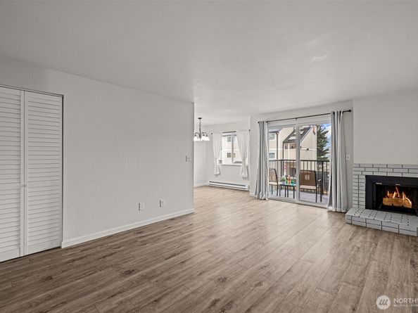 15210 Macadam Road S D211, Tukwila WA 98188