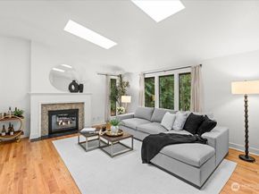14702 255th Avenue SE, Issaquah WA 98027