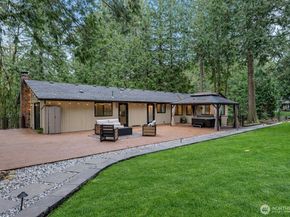14702 255th Avenue SE, Issaquah WA 98027