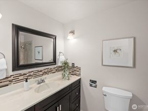 14702 255th Avenue SE, Issaquah WA 98027