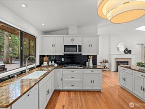 14702 255th Avenue SE, Issaquah WA 98027
