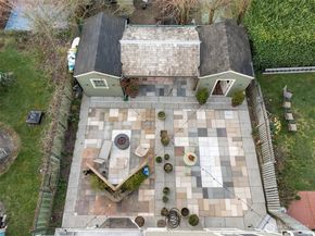 2819 NW 68th Street, Seattle WA 98117