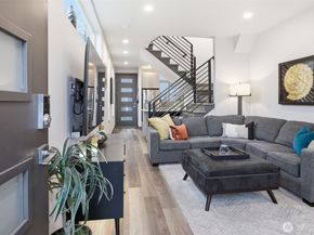 5620 California Avenue SW A, Seattle WA 98136