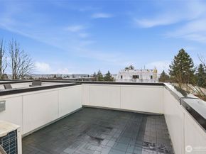 5620 California Avenue SW A, Seattle WA 98136