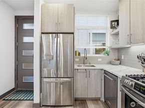 5620 California Avenue SW A, Seattle WA 98136