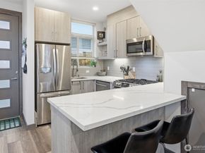 5620 California Avenue SW A, Seattle WA 98136