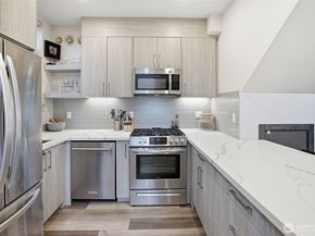 5620 California Avenue SW A, Seattle WA 98136