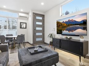 5620 California Avenue SW A, Seattle WA 98136