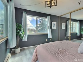 1100 Harrington Avenue NE 205, Renton WA 98056