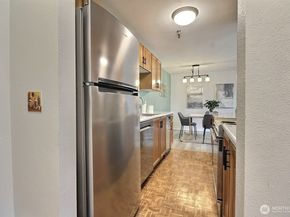 1100 Harrington Avenue NE 205, Renton WA 98056