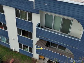 1100 Harrington Avenue NE 205, Renton WA 98056