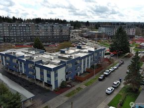 1100 Harrington Avenue NE 205, Renton WA 98056