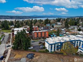 1100 Harrington Avenue NE 205, Renton WA 98056
