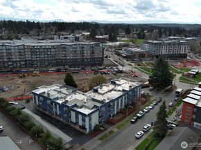 1100 Harrington Avenue NE 205, Renton WA 98056