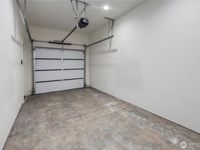 522 NE 89th Street A, Seattle WA 98115