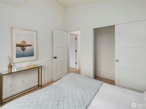 522 NE 89th Street A, Seattle WA 98115