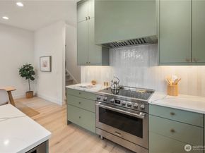 522 NE 89th Street A, Seattle WA 98115