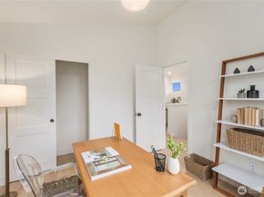 522 NE 89th Street A, Seattle WA 98115