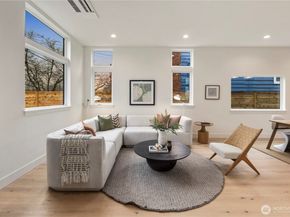 522 NE 89th Street A, Seattle WA 98115