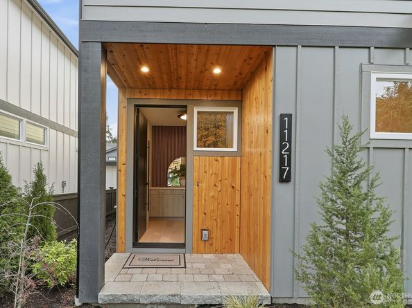 11217 NE 95th Street, Kirkland WA 98033