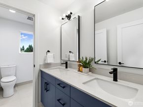 3218 47th Avenue SW, Seattle WA 98116