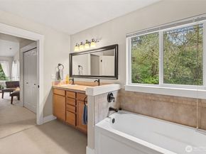 4618 S 140th Street, Tukwila WA 98168