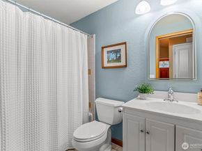 6439 NE 188th Street, Kenmore WA 98028