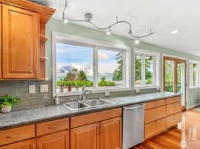 6439 NE 188th Street, Kenmore WA 98028