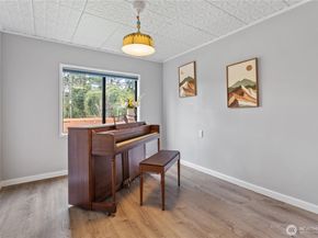 13324 30th Avenue NE, Seattle WA 98125