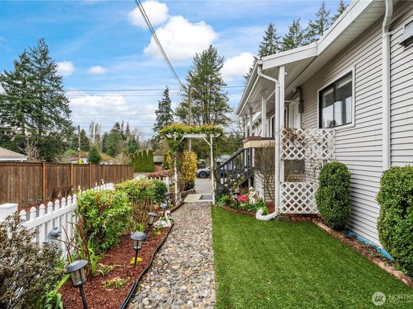 13324 30th Avenue NE, Seattle WA 98125