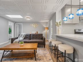 13324 30th Avenue NE, Seattle WA 98125