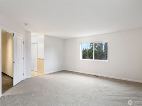 1932 S 370th Court, Federal Way WA 98003