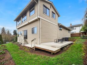 902 7th Avenue S, Edmonds WA 98020