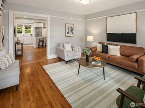 4422 Montana Circle W, Seattle WA 98199