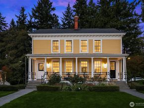 4422 Montana Circle W, Seattle WA 98199