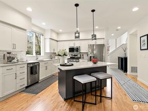 6731 161st Avenue SE B, Bellevue WA 98006