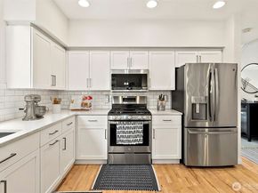 6731 161st Avenue SE B, Bellevue WA 98006