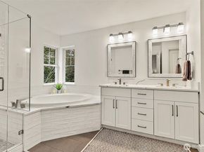 6731 161st Avenue SE B, Bellevue WA 98006