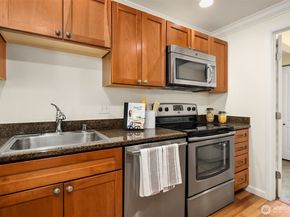 1007 156th Avenue NE B209, Bellevue WA 98007