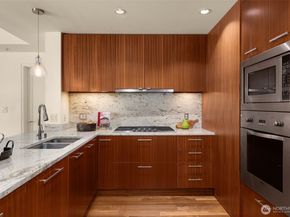 500 106th Avenue NE 603, Bellevue WA 98004