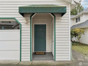 16219 Northup Way C201, Bellevue WA 98008