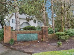 16219 Northup Way C201, Bellevue WA 98008