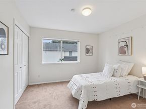 16219 Northup Way C201, Bellevue WA 98008