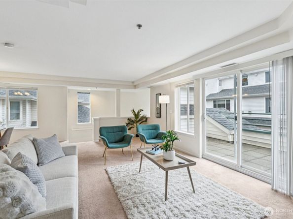 16219 Northup Way C201, Bellevue WA 98008