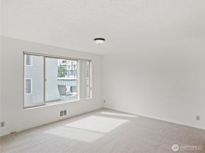 1250 Taylor Avenue N 105, Seattle WA 98109
