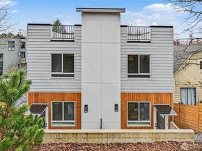 7776 Highland Park Way SW B, Seattle WA 98106