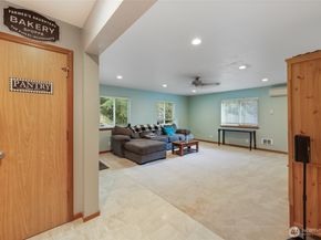 6925 E Filmore Street, Port Orchard WA 98366