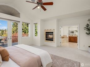 9750 SE 5th Street, Bellevue WA 98004