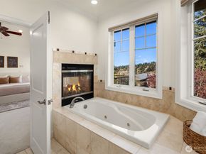 9750 SE 5th Street, Bellevue WA 98004