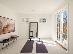 9750 SE 5th Street, Bellevue WA 98004